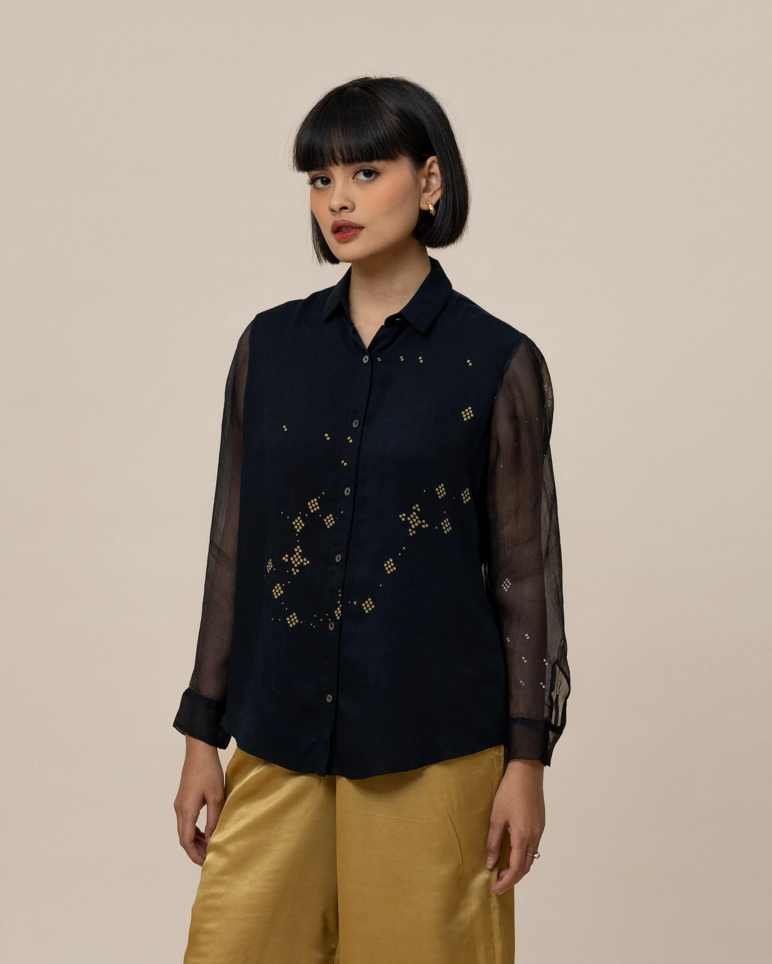 Tampilan depan Boss Lady Shirt in Angkasa koleksi eksklusif RAJAHOKI899