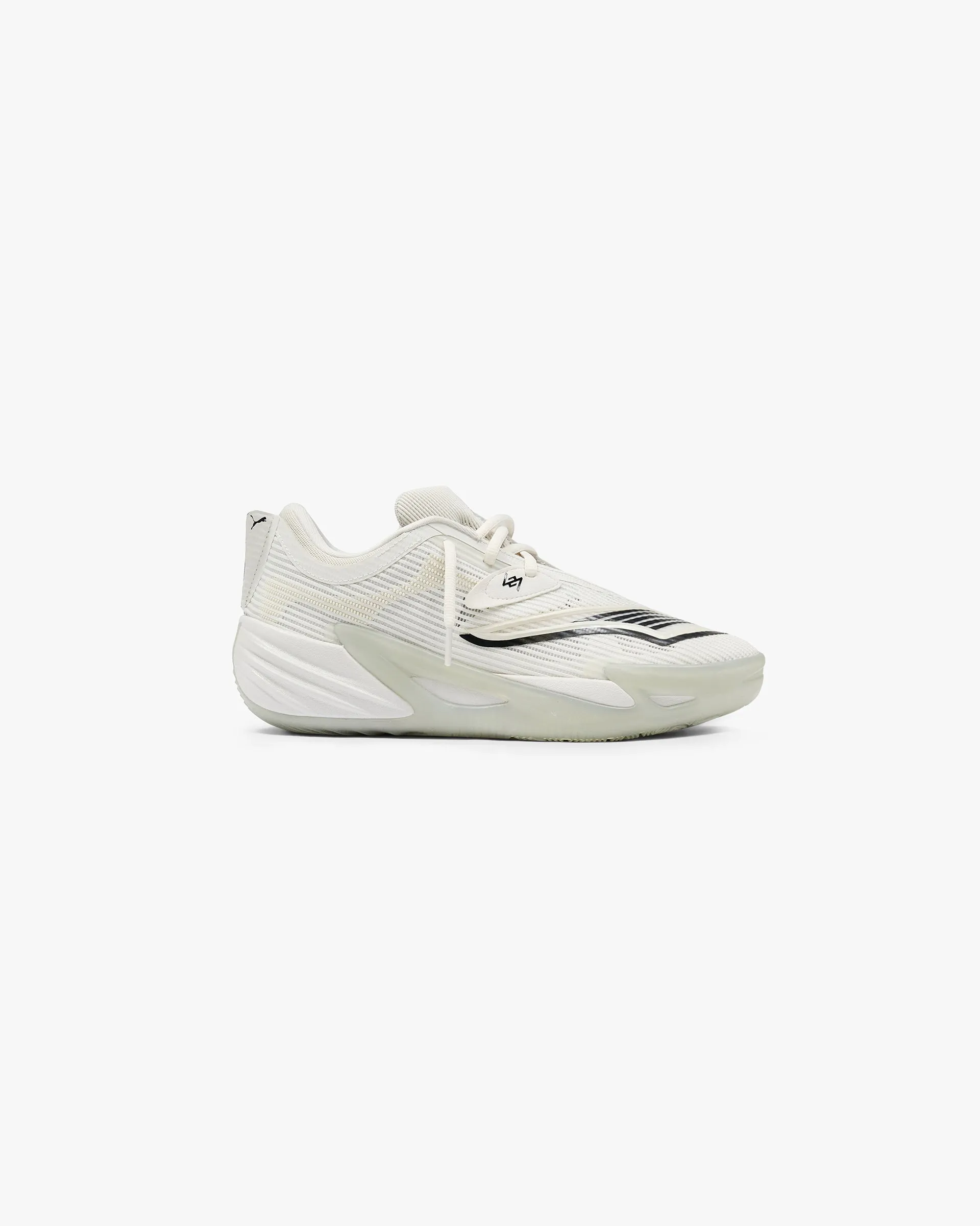 Panduan memilih dan merawat sepatu sneakers pria untuk gaya kasual harian