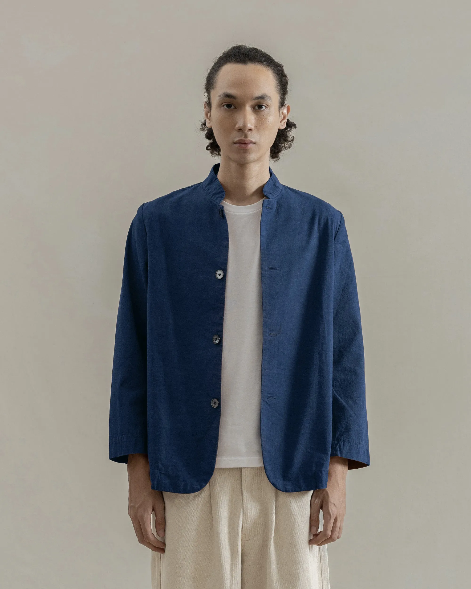 Lounge Blazer in Hara unisex warna Nature White dan SweetIndigo dari MEGASLOTO188