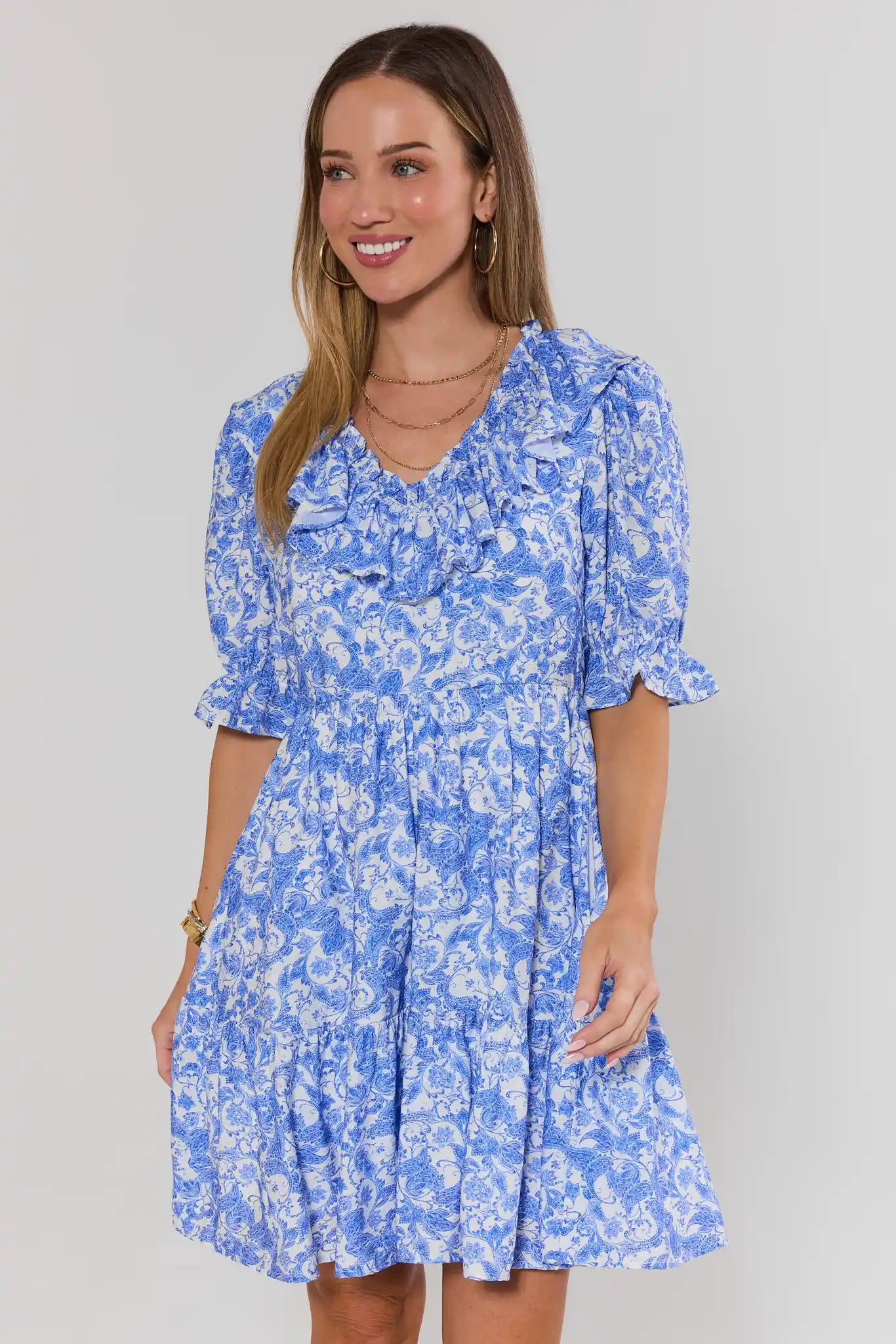 KANJENGSLOT Blue Printed Ruffle Short Dress wanita dengan detail lengan puff dan motif cantik