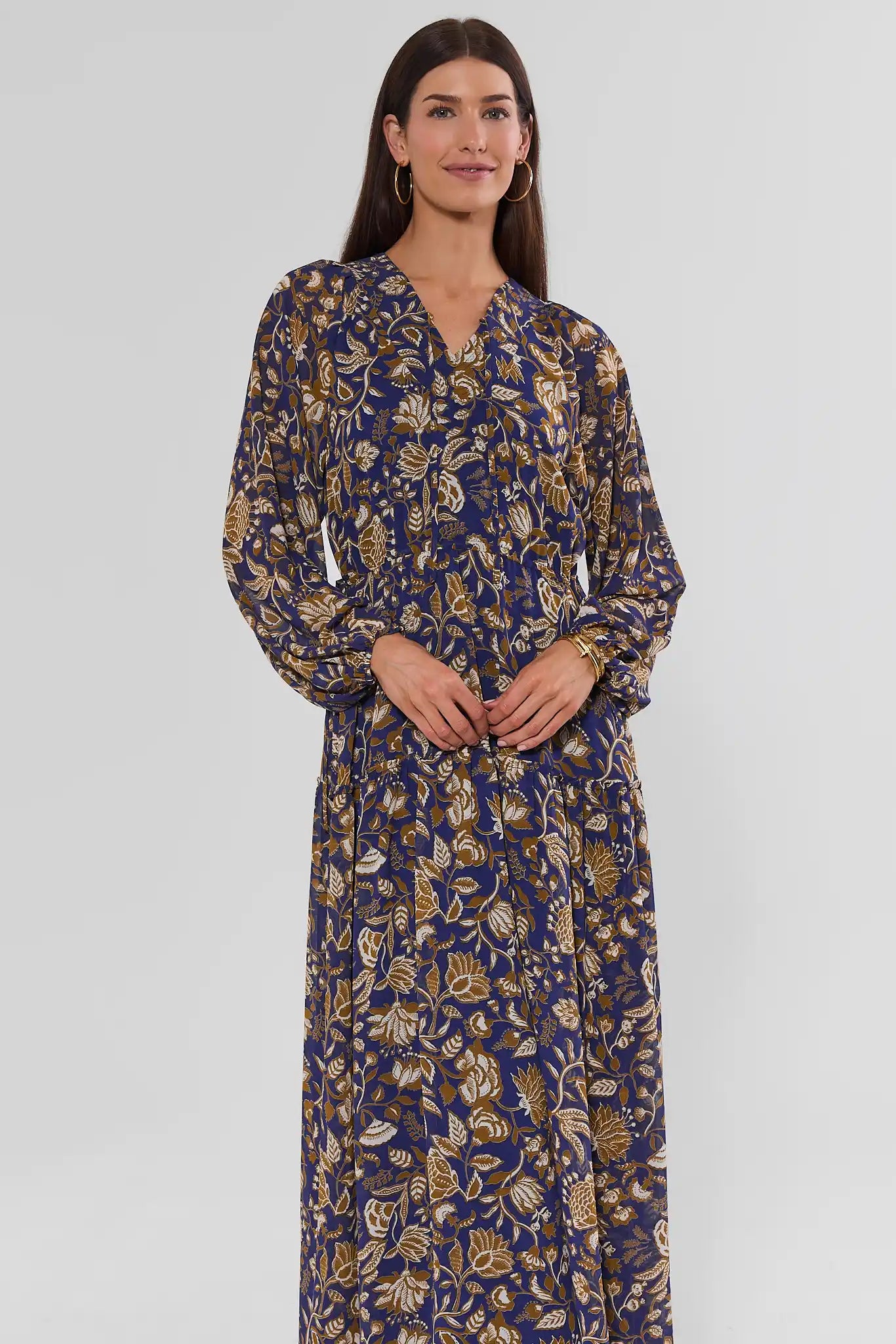 SURYA168 Navy Floral Print Long Sleeve Maxi Dress dengan motif bunga elegan dan lengan panjang