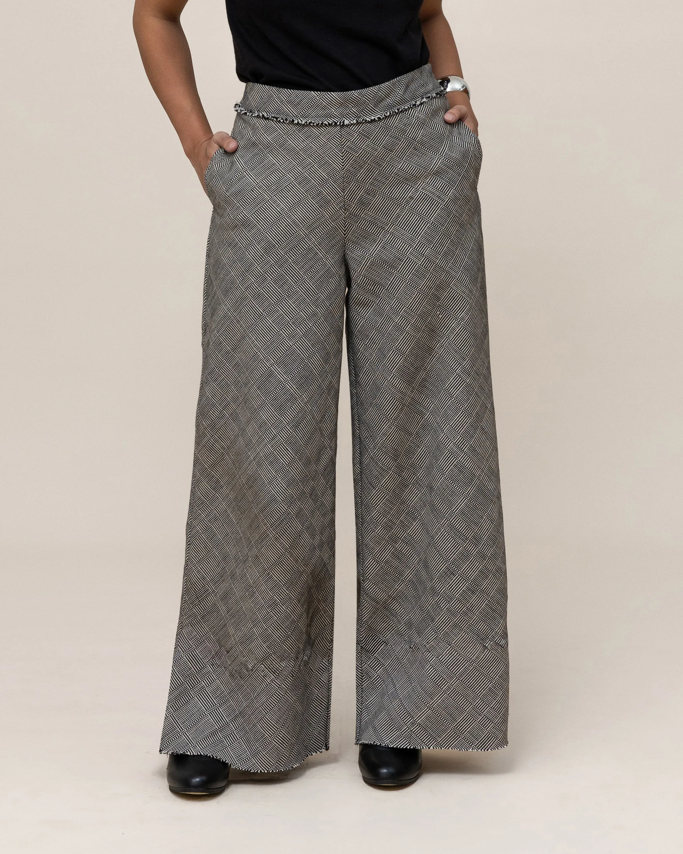 GOGO90 Palazzo Pants in Anyam model celana panjang wide-leg