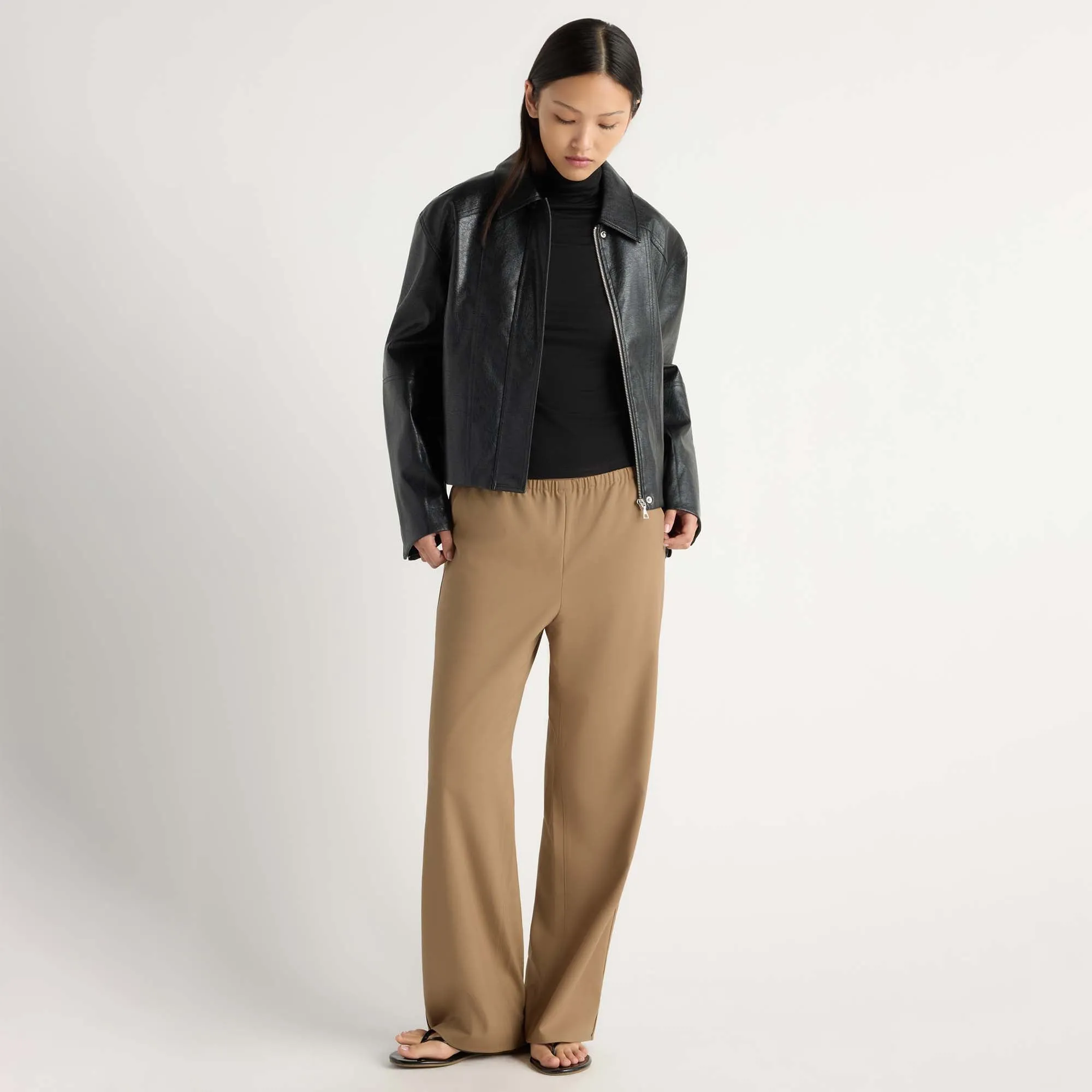 Panduan memilih dan merawat celana wool blend untuk gaya elegan sehari-hari