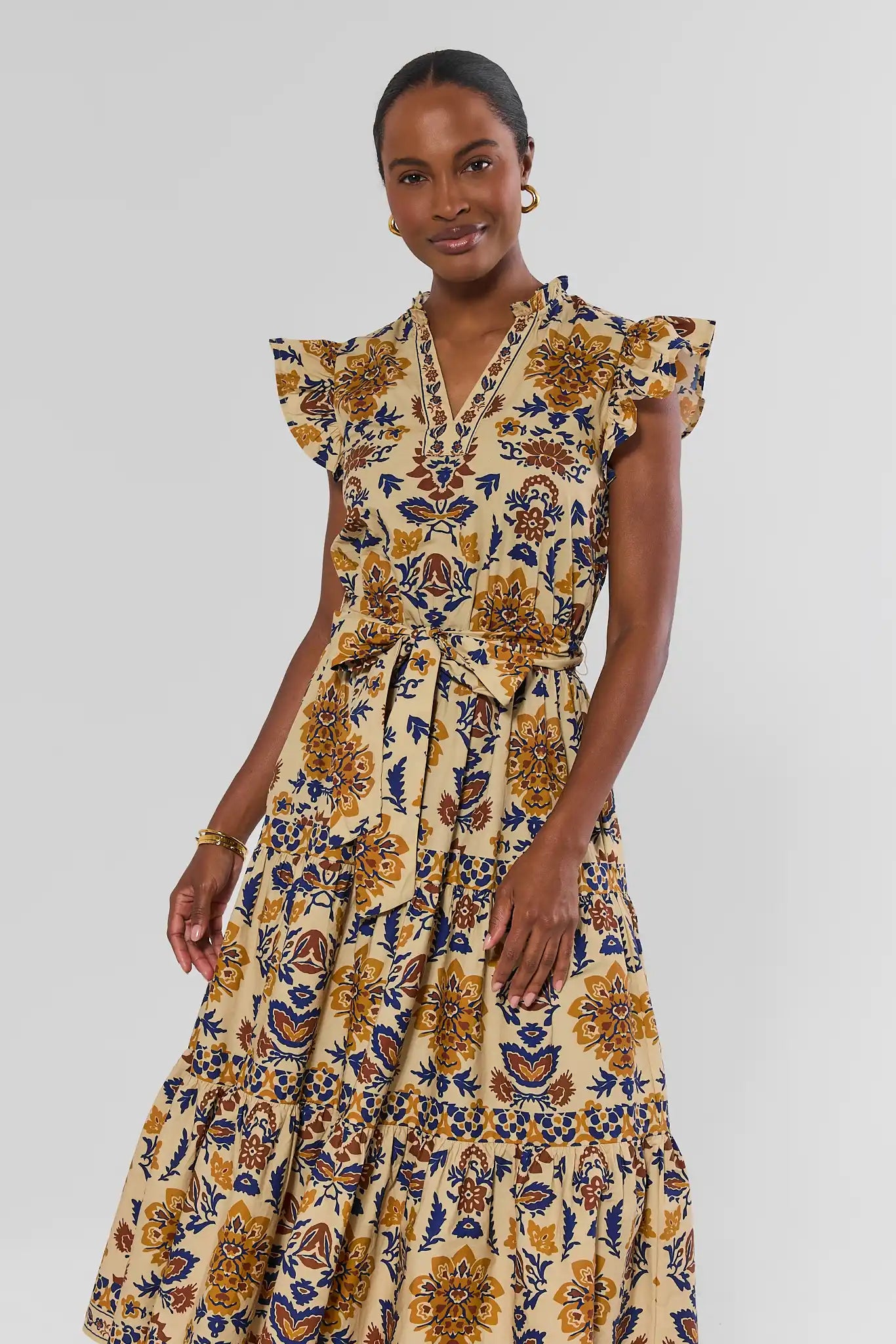 WINSORTOTO Floral Printed Flutter Sleeve Midi Dress dengan motif floral yang cantik